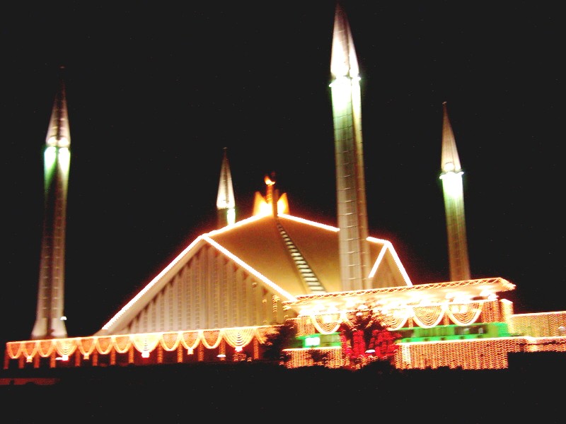 http://persia1.files.wordpress.com/2008/09/shahfaisalmosque-islamabad.jpg